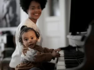 How to Sit Properly on the Piano