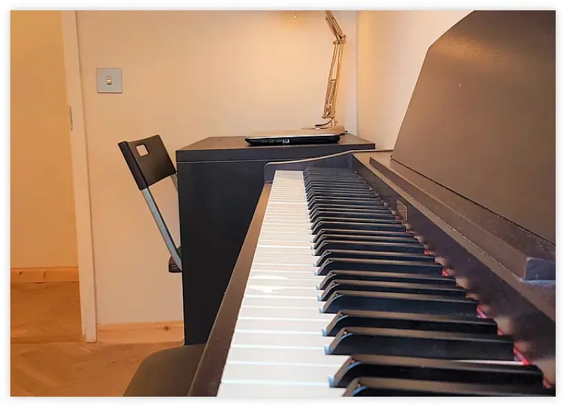 bermondsey piano room