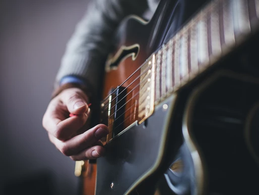 Guitar tablature vs. Standard Notation