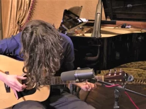 Recording Vocals: How to Improve Performance Part 1 (Headphones) - WKMT Recording Studio