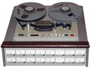 Approach from Electroacoustic and Spectral Techniques through Instrumental Practice in Composition