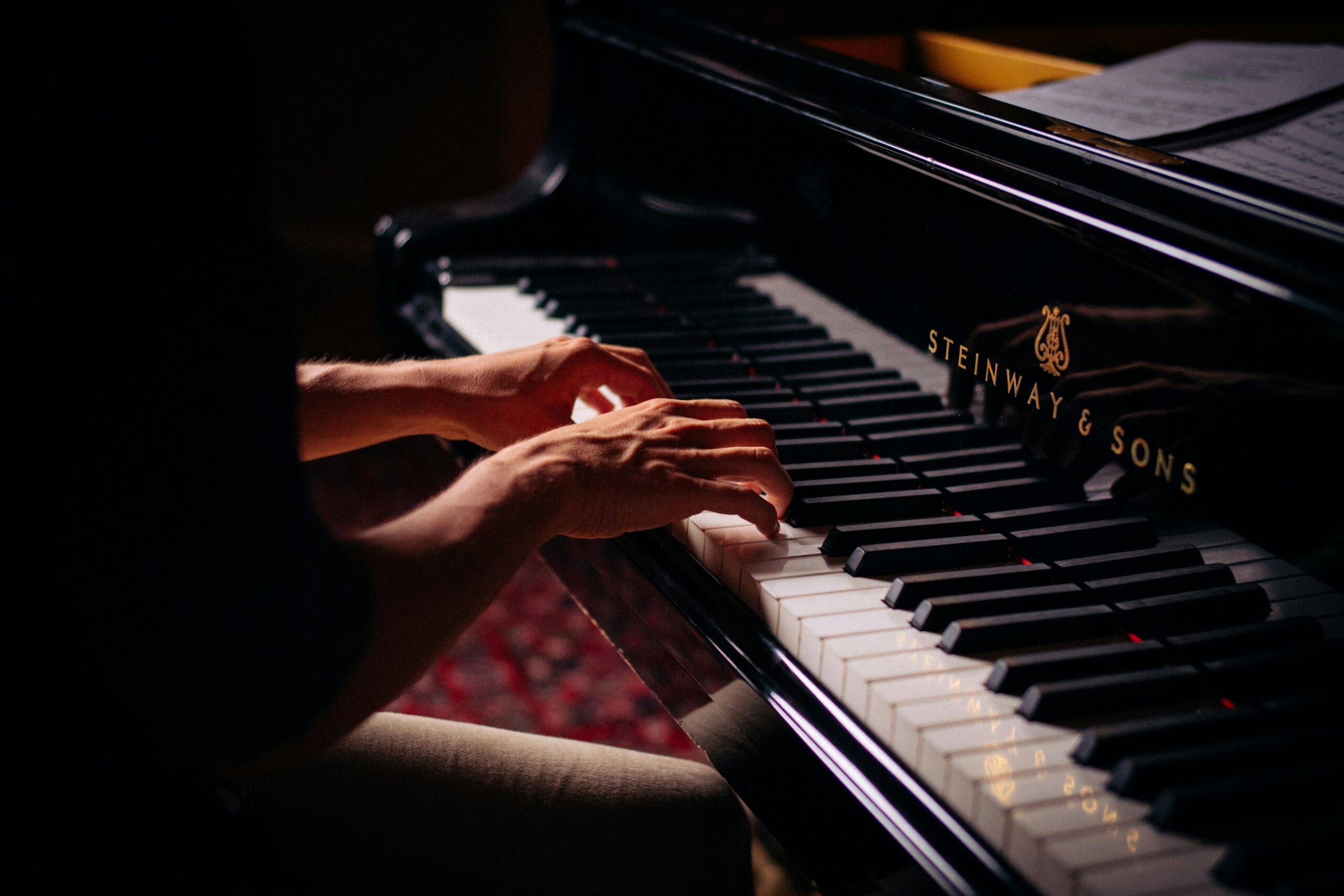 learn piano in london